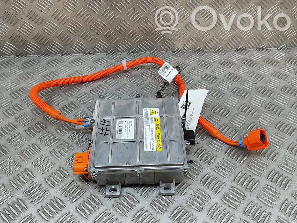 Inversor/convertidor de voltaje   STEB8114670