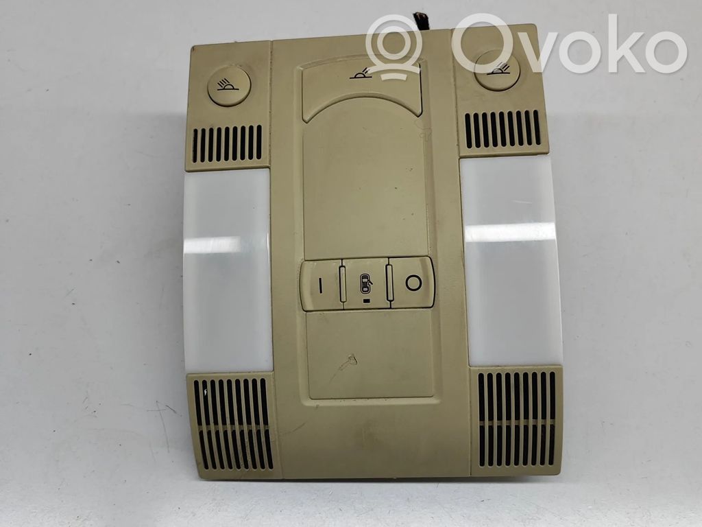 Audi A8 S8 D3 4E Luz del asiento delantero 