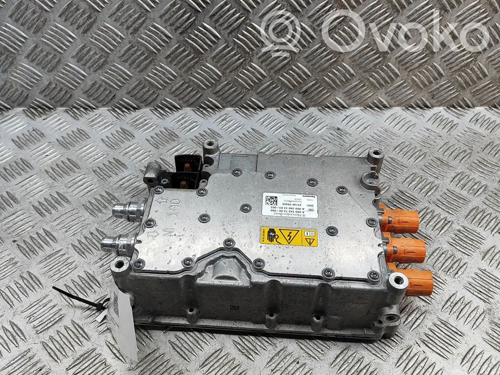 Mercedes-Benz EQA Convertisseur / inversion de tension inverseur 