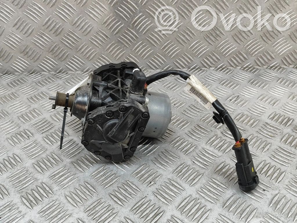 Opel Vivaro Alipainepumppu 