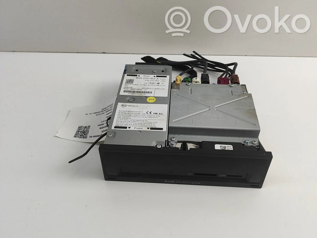 Audi Q3 F3 Panel / Radioodtwarzacz CD/DVD/GPS 