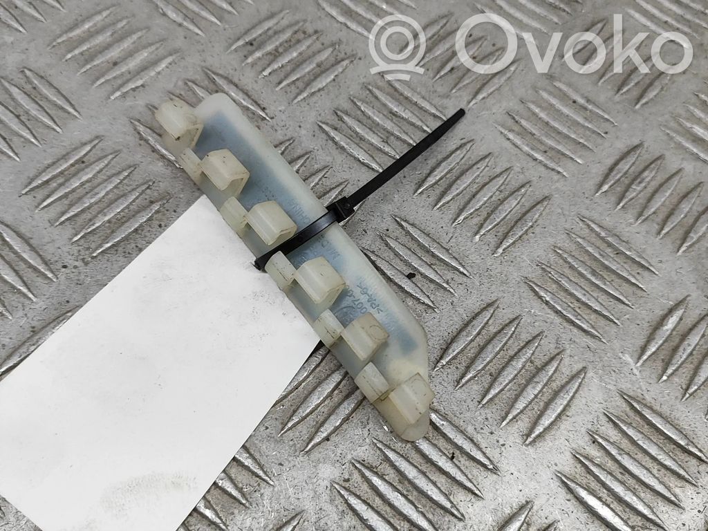 Sonstiges Karosserieteil   106300700C