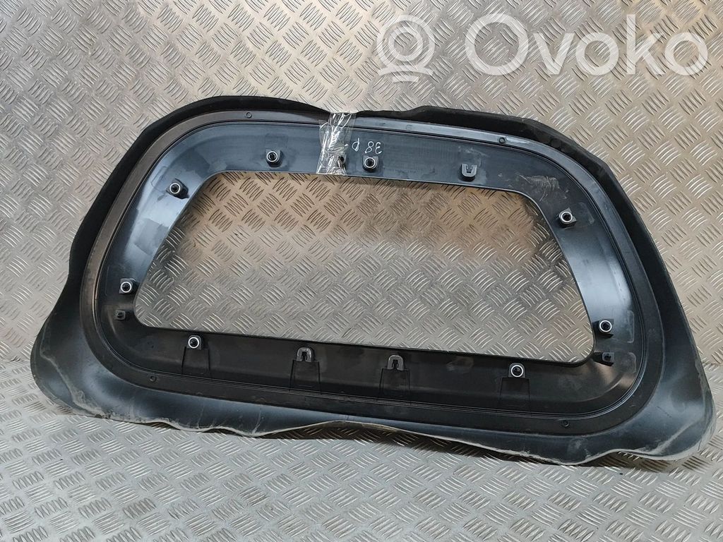 Tesla Model Y Muu korin osa 