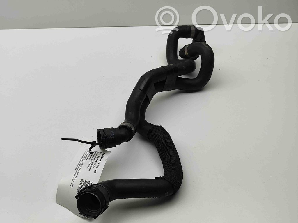 Mercedes-Benz C W206 Tubo flessibile del liquido di raffreddamento del motore
