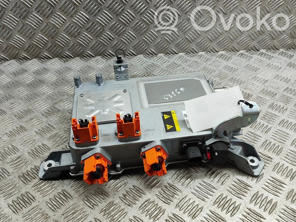 Polestar 2 Inversor/convertidor de voltaje 