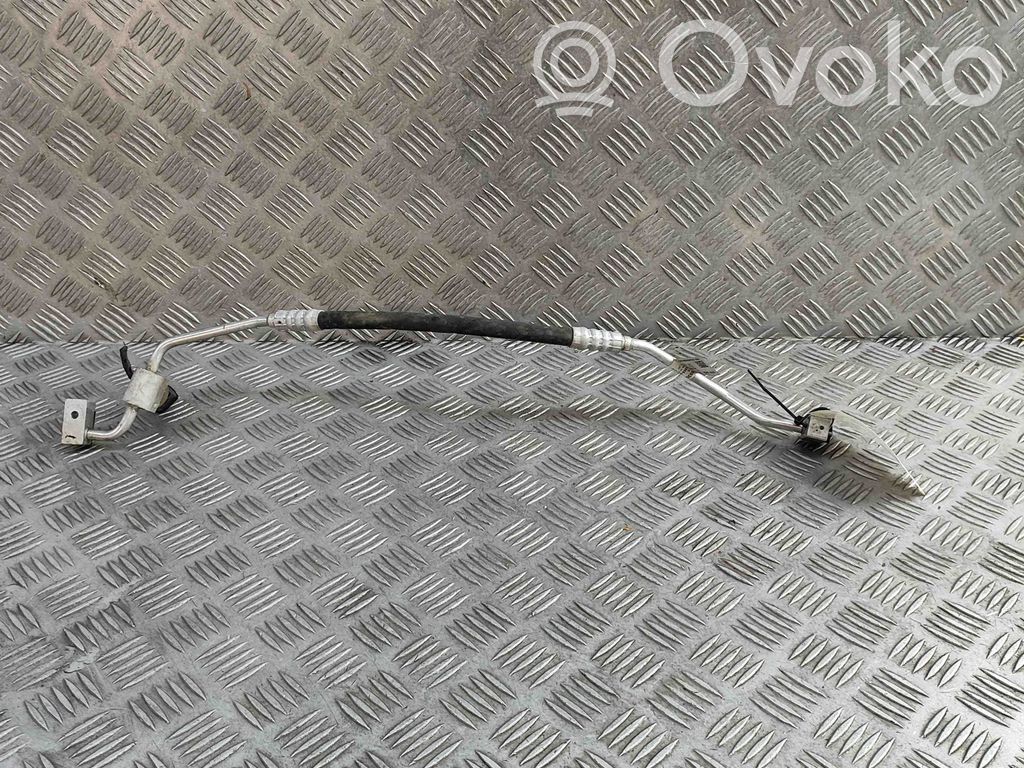 Skoda Enyaq iV Ilmastointilaitteen putki (A/C) 