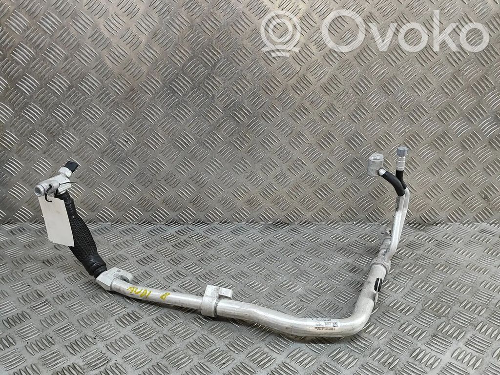 Audi E-tron GT Ilmastointilaitteen putki (A/C) 