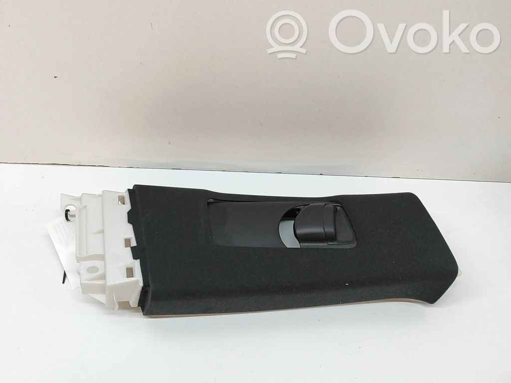 Lexus RX V Pilar (B) (superior) 