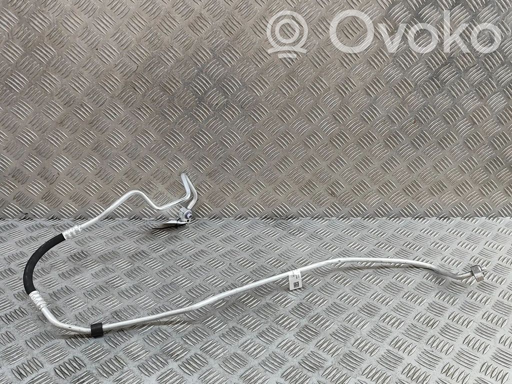 BMW X5 G05 Ilmastointilaitteen putki (A/C) 