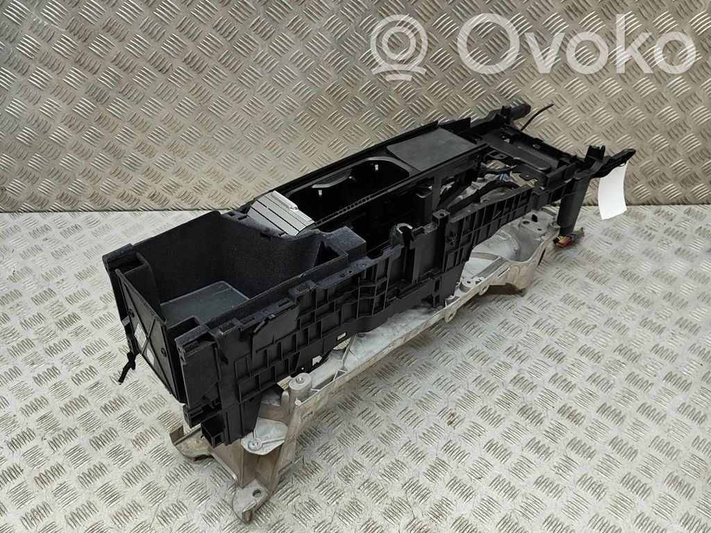 Volvo XC90 Centrinė konsolė 