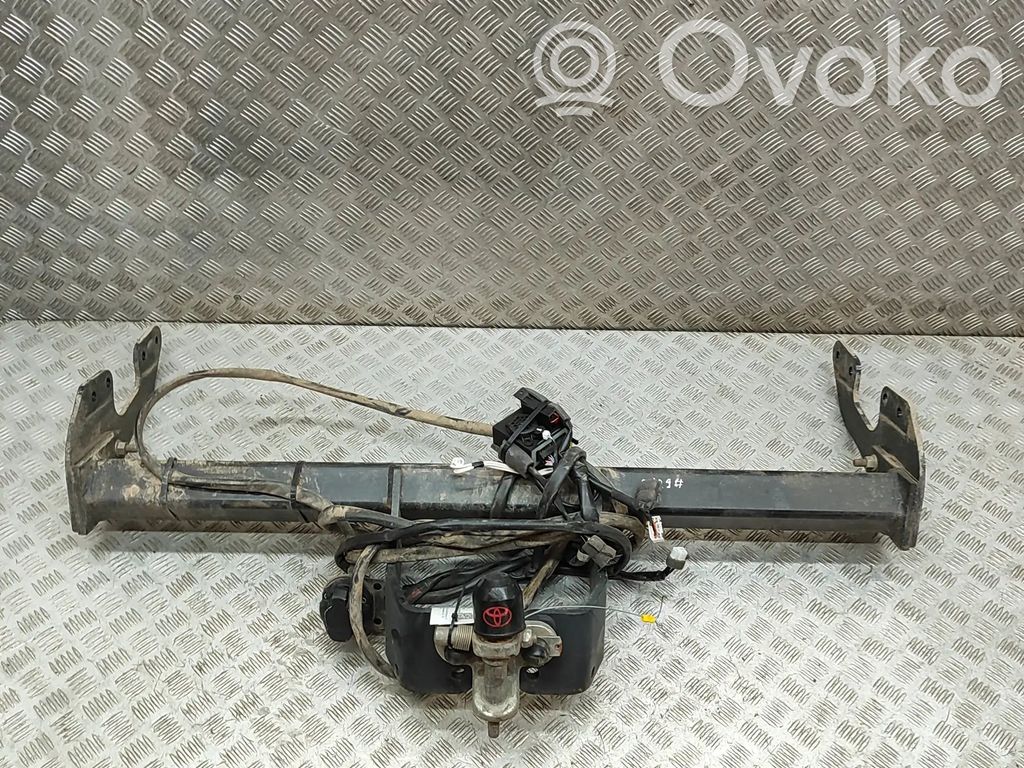 Toyota Hilux (AN120, AN130) Kit de remorquage 