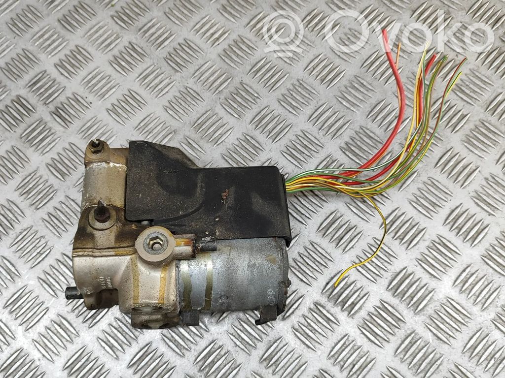 Mercedes-Benz E W124 ABS-pumppu 
