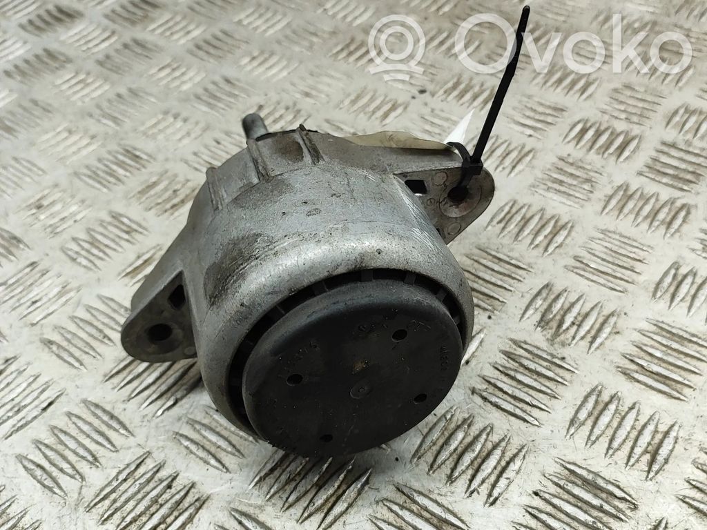 Porsche Panamera (970) Engine mount bracket 