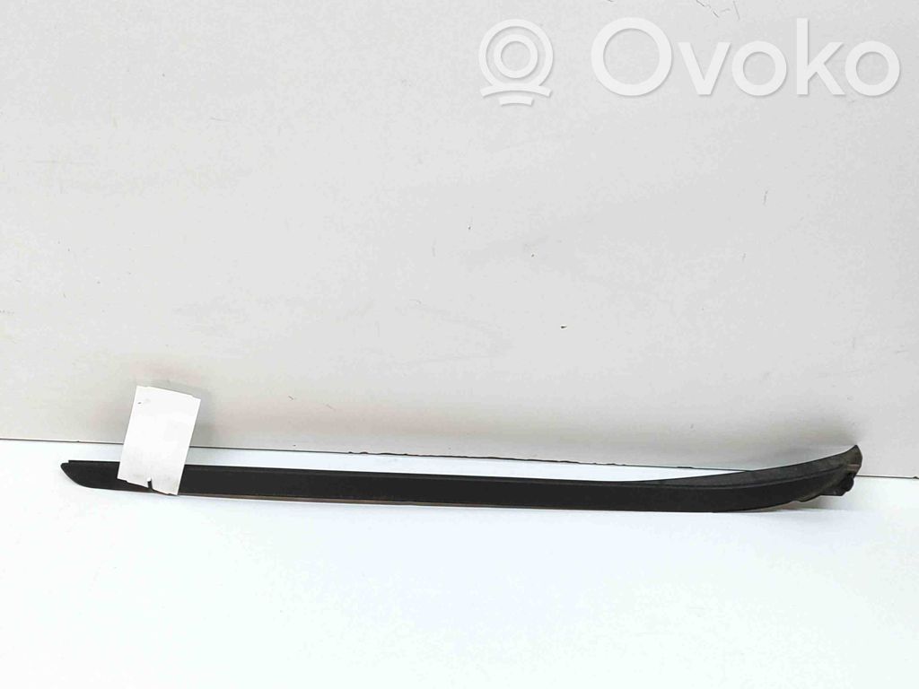 Windshield trim   5A0BC28