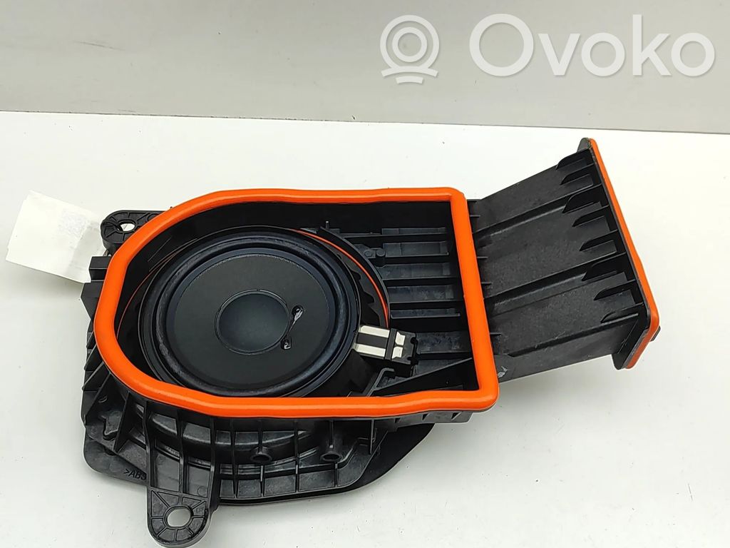 BMW iX1 Subwoofer altoparlante 