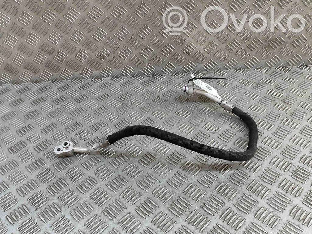 Audi A5 Ilmastointilaitteen putki (A/C) 
