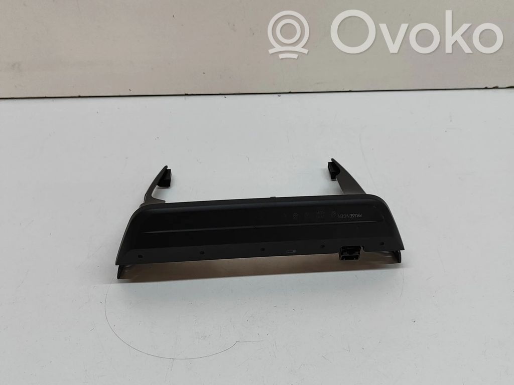 Mazda CX-30 Passenger airbag on/off switch 
