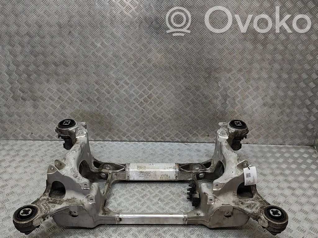 Porsche Taycan 9J1 Rama pomocnicza tylna 
