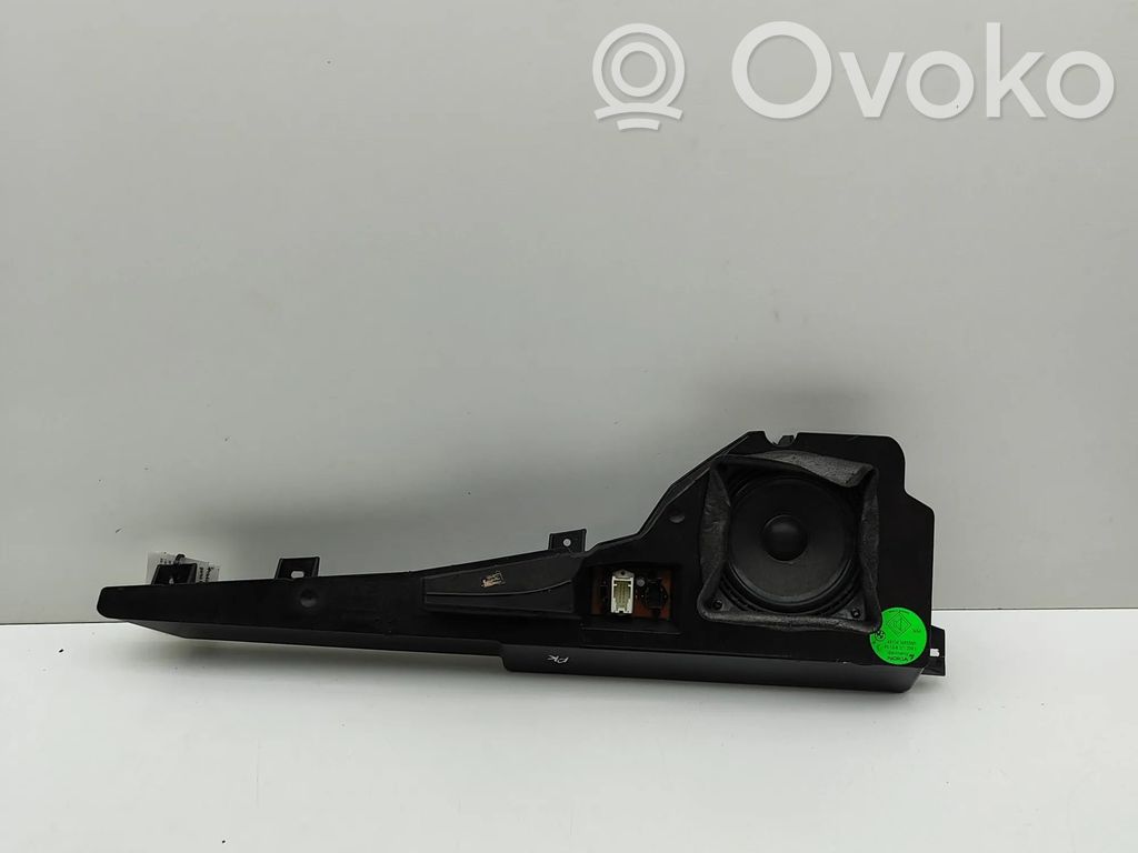 BMW 7 E38 Front door speaker 