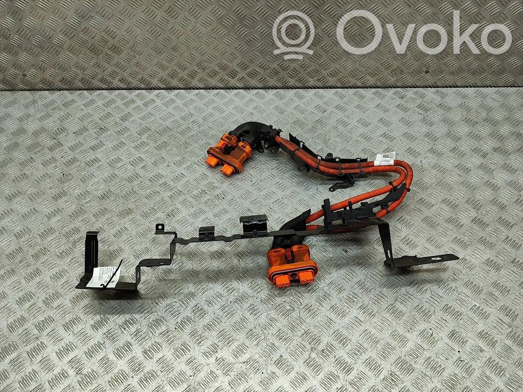 Audi Q4 e-tron Kiti laidai/ instaliacija 