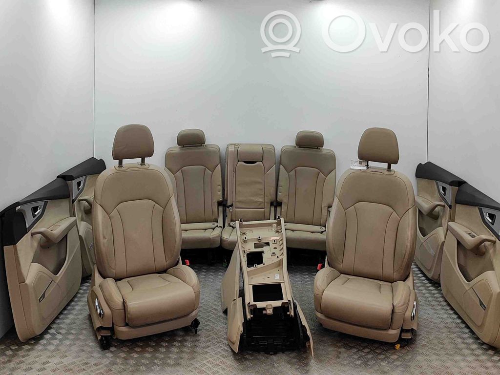 Audi Q7 4M Juego interior 