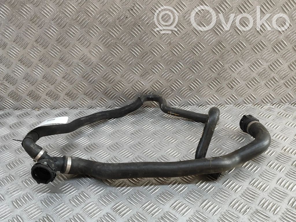 BMW X1 F48 F49 Tuyau de liquide de refroidissement moteur