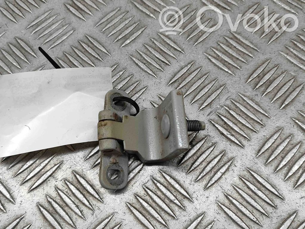 Tailgate/trunk/boot hinge   8U0827299E