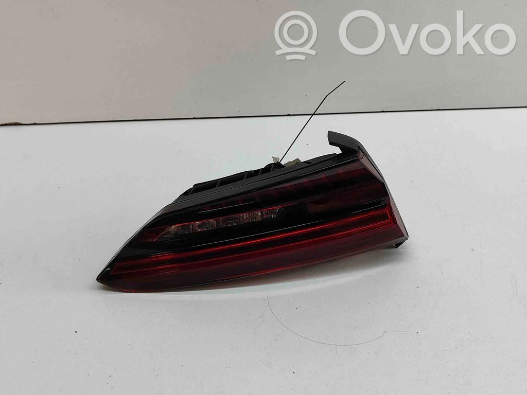 Audi A5 Takaluukun takavalot 