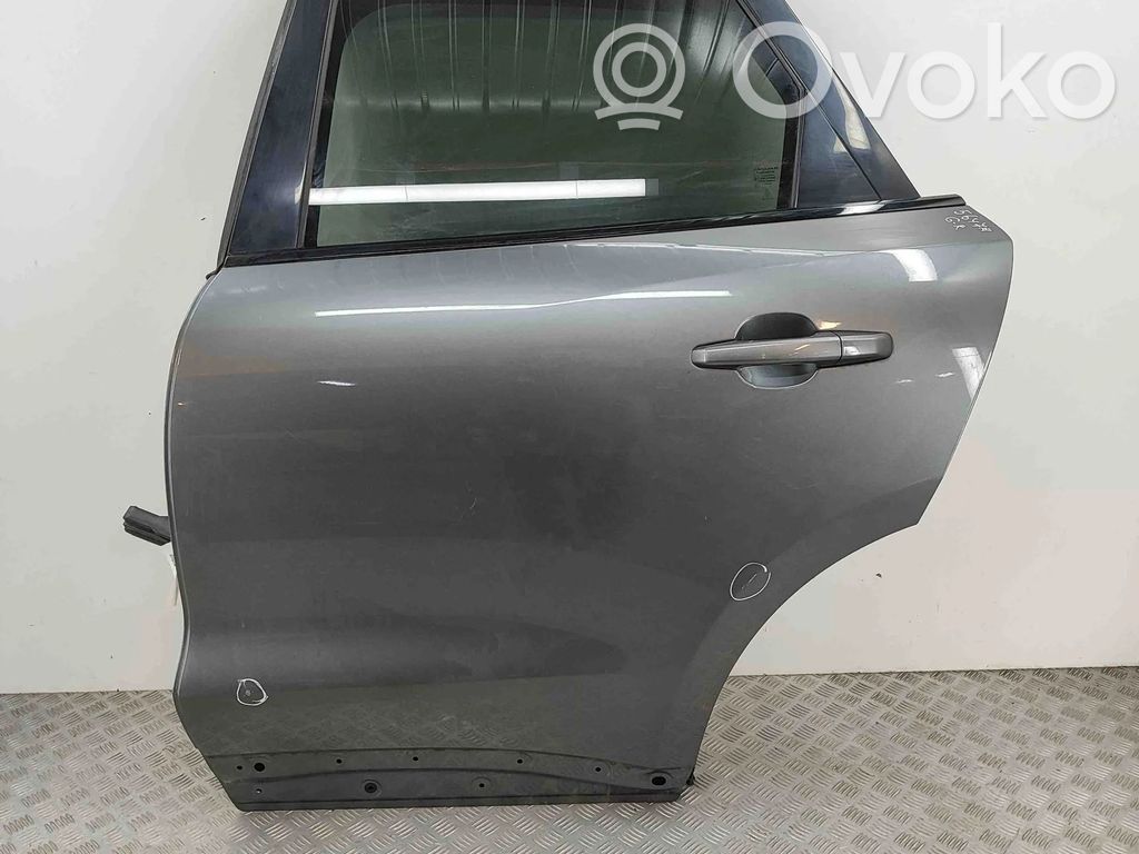 Jaguar F-Pace Puerta trasera 