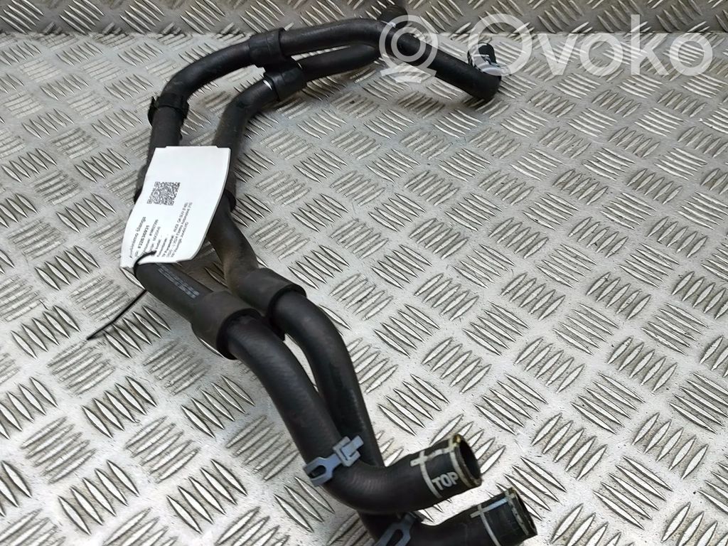Audi Q4 e-tron Tubo flessibile del liquido di raffreddamento del motore