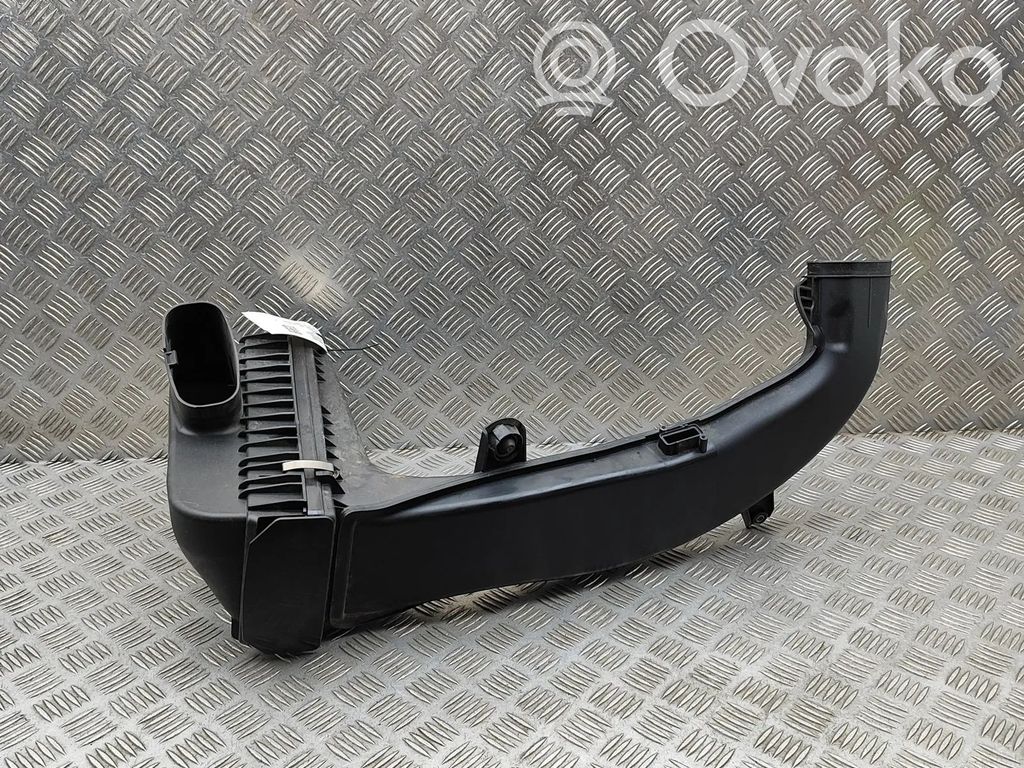 BMW 5 F10 F11 Ilmansuodattimen kotelo 