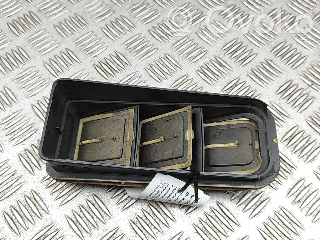 Lüftungsgitter   9678565780