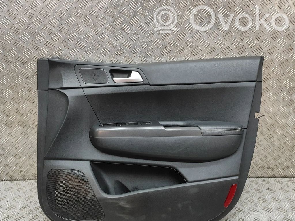 KIA Sportage Boczki / Poszycie drzwi przednich 