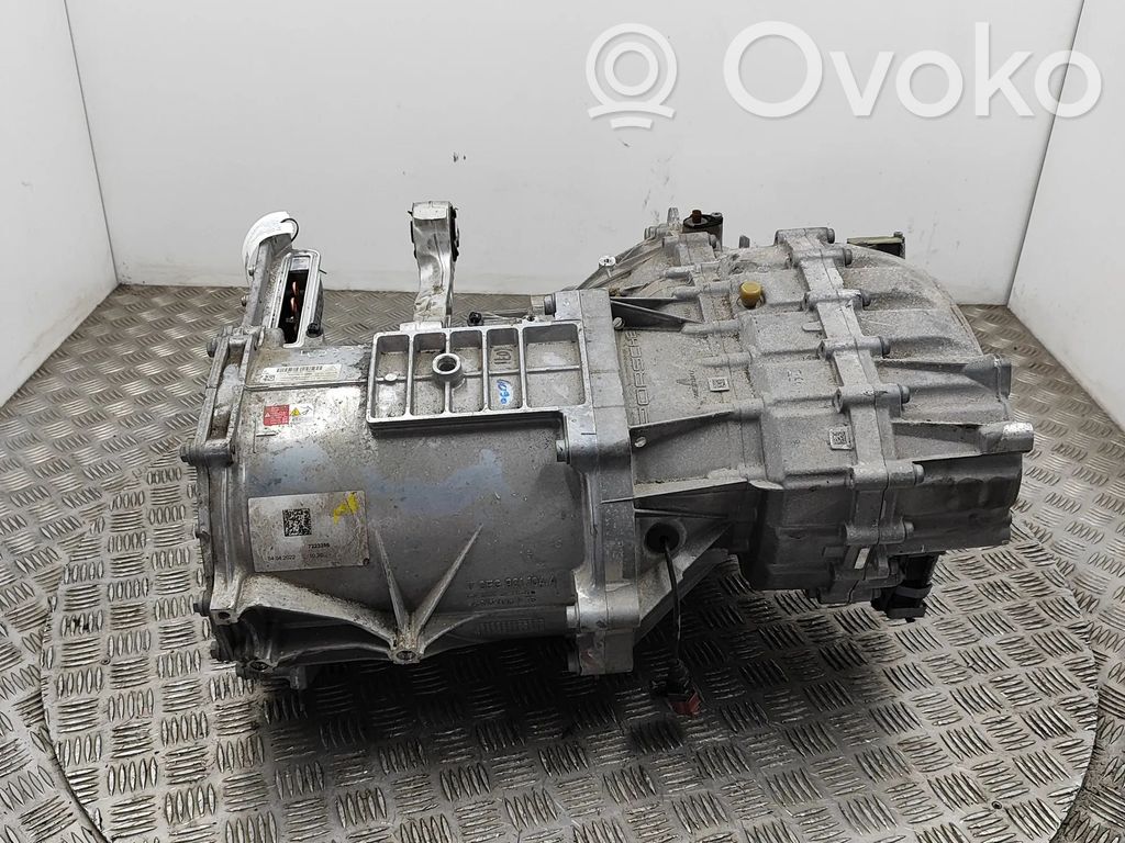 Porsche Taycan 9J1 Двигатель 