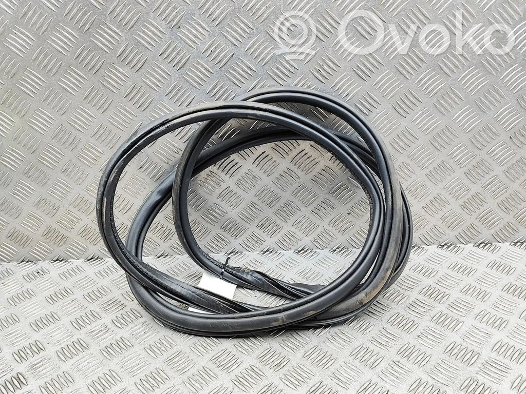 Volvo C40 Junta de goma de la puerta trasera 