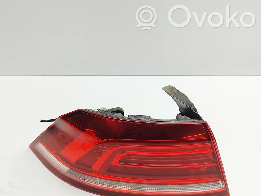 Volkswagen PASSAT B8 Luci posteriori 
