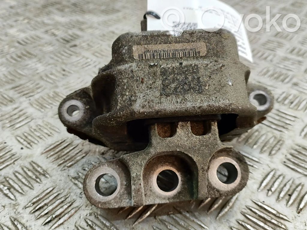 Opel Mokka Engine mount bracket 