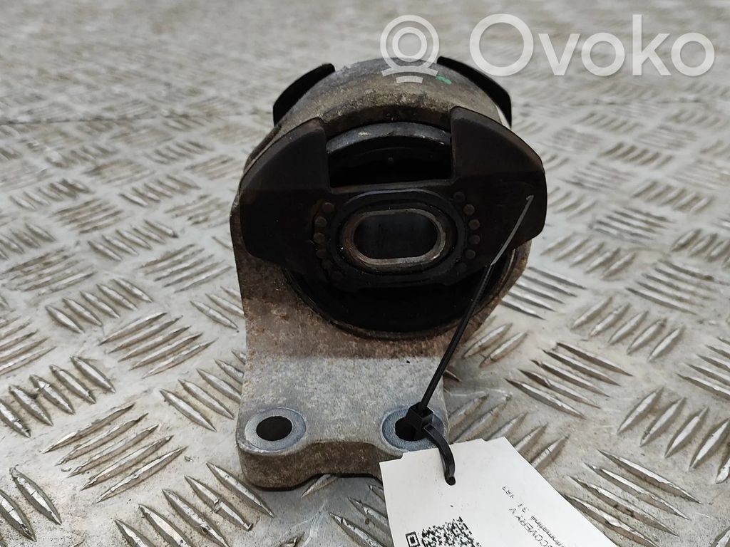 Land Rover Discovery 5 Gearbox mount 