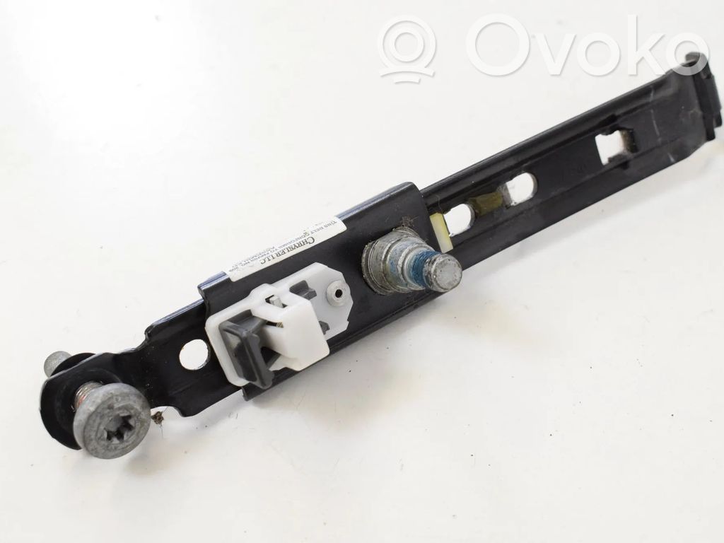 Seat belt height adjuster   04610241AD