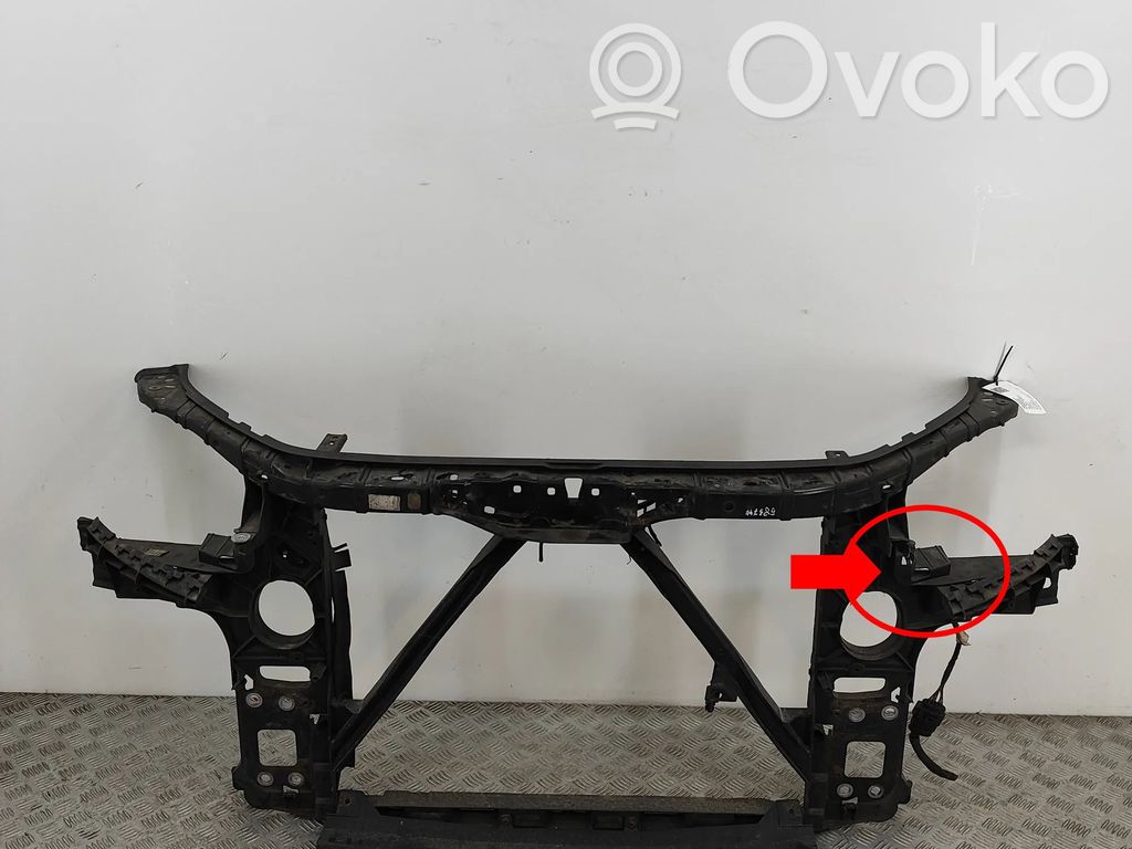 Audi Q7 4L Support de radiateur sur cadre face avant 