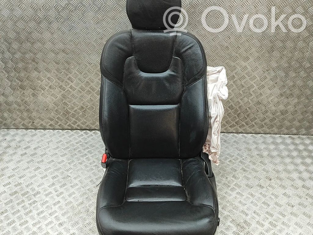 Volvo XC60 Kuljettajan istuin 
