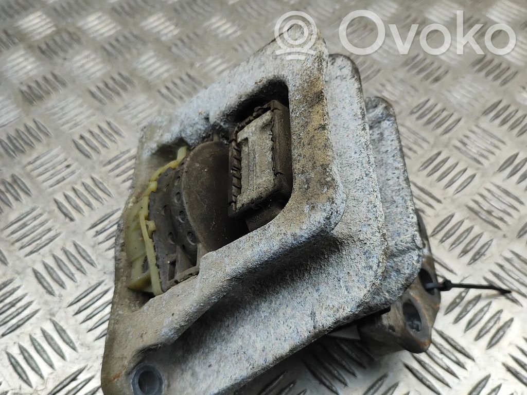 Ford Transit Custom Engine mount bracket 