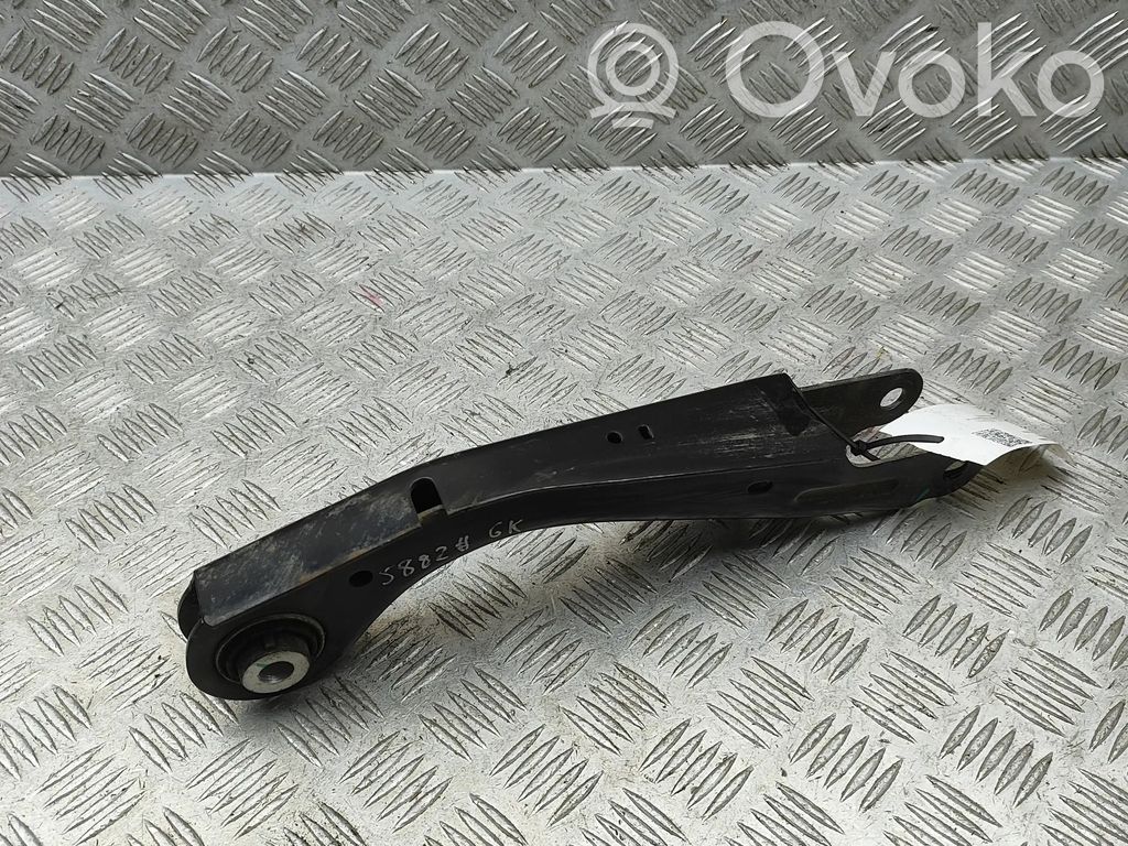 MG MG4 ev Galinė šakė 