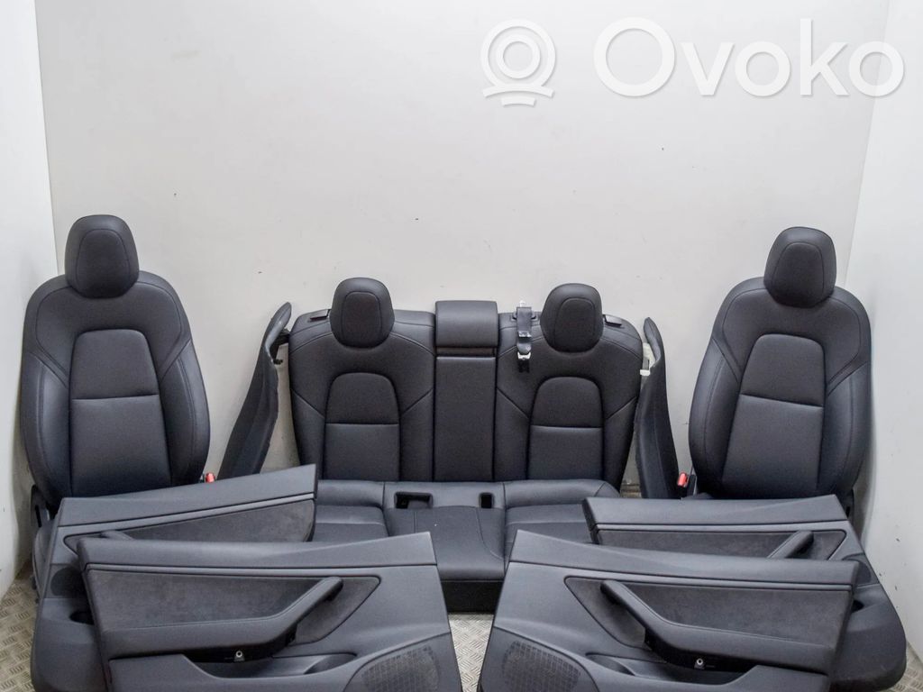Tesla Model 3 Tapicerka / Komplet 