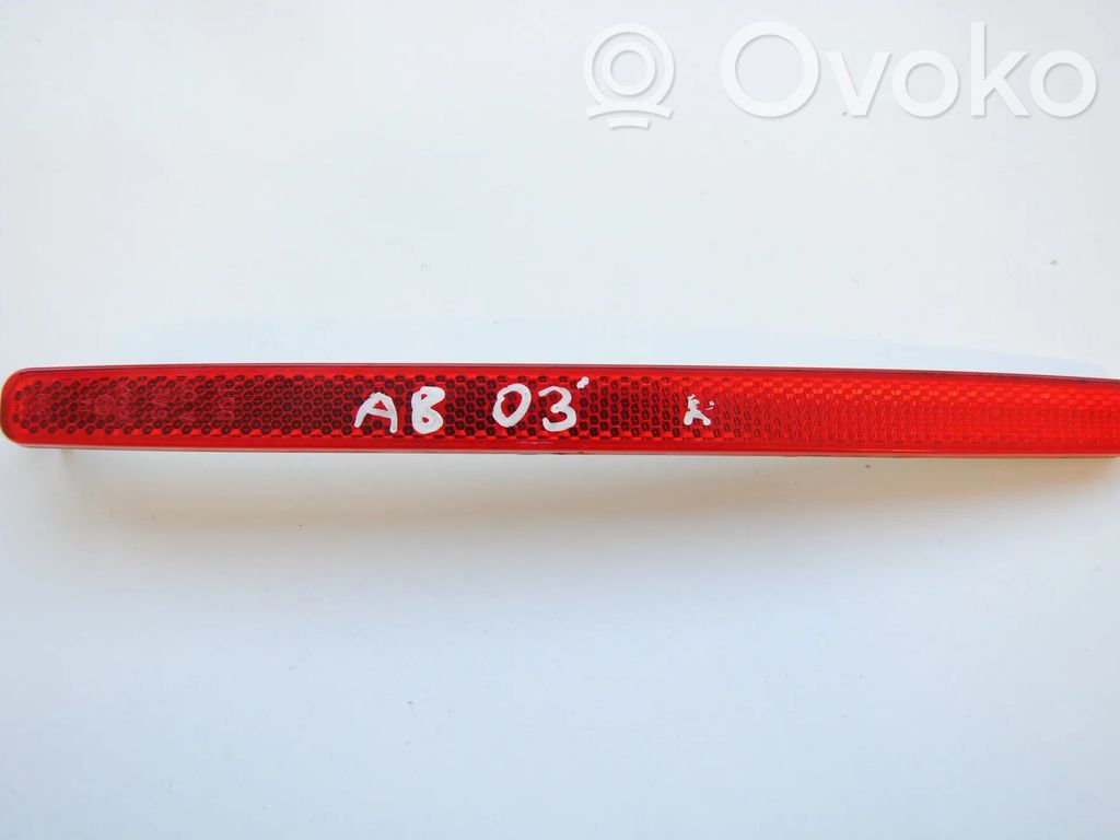Takavalon heijastin   4E0945105