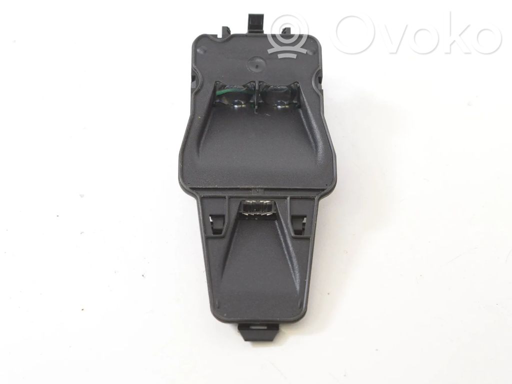 Windshield/windscreen camera   31260285