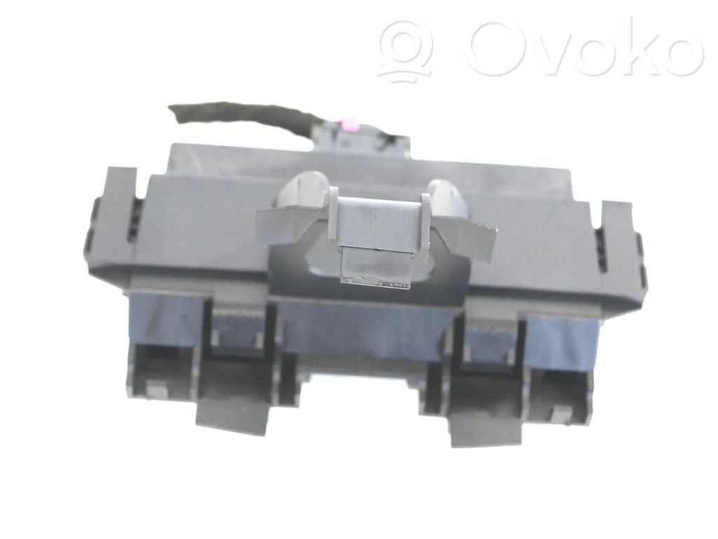Audi A1 Air suspension control unit module (rear) 