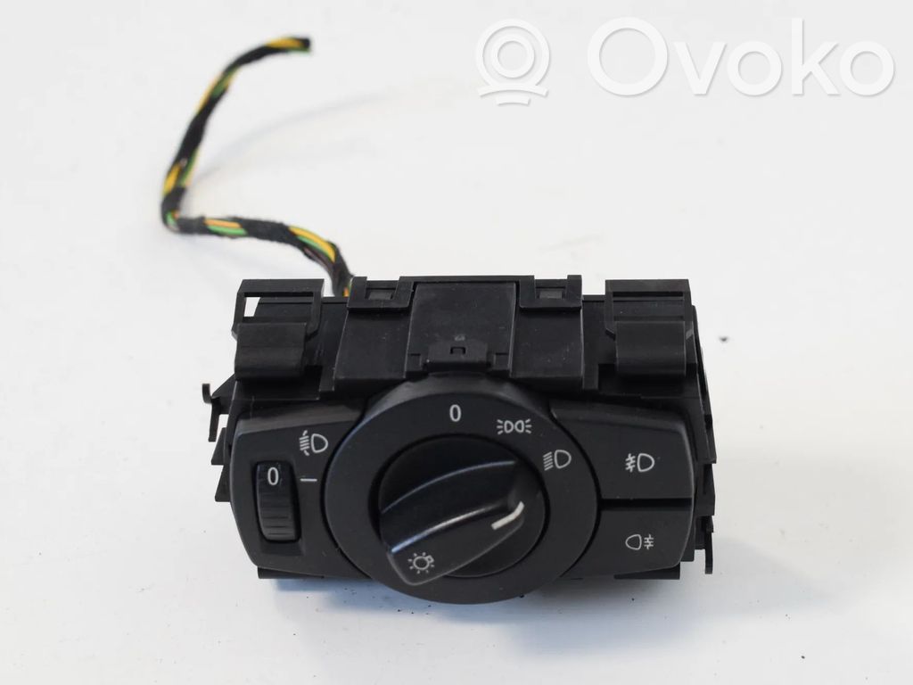 Lichtschalter   6932794