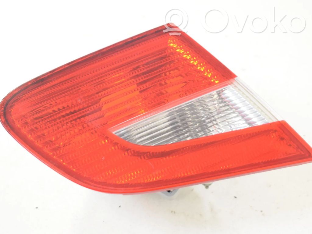 Skoda Superb B6 (3T) Luci posteriori del portellone del bagagliaio