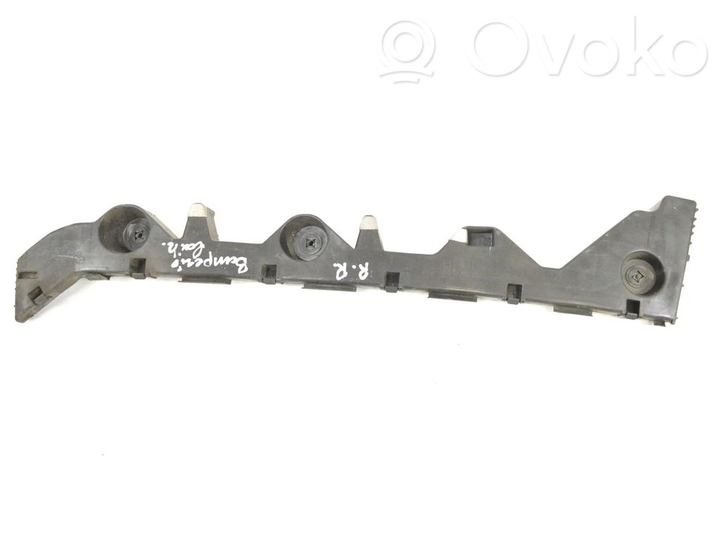 Mazda 6 Soporte de montaje del parachoques trasero